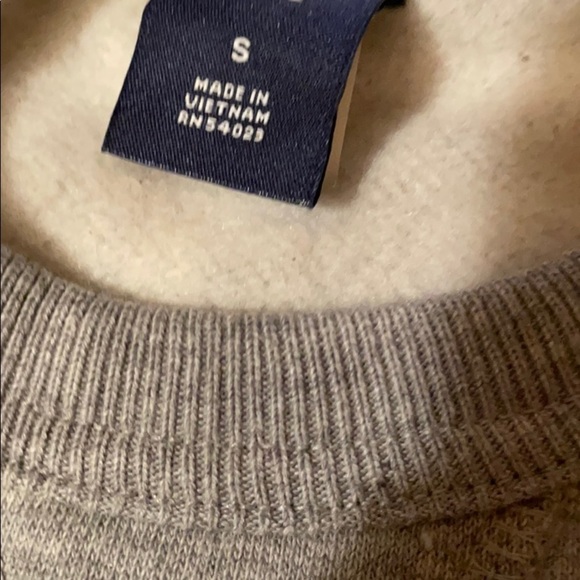NWT  Vintage Gap heavy weight Crewneck sweatshirt.  SIZE SMALL - Picture 2 of 3